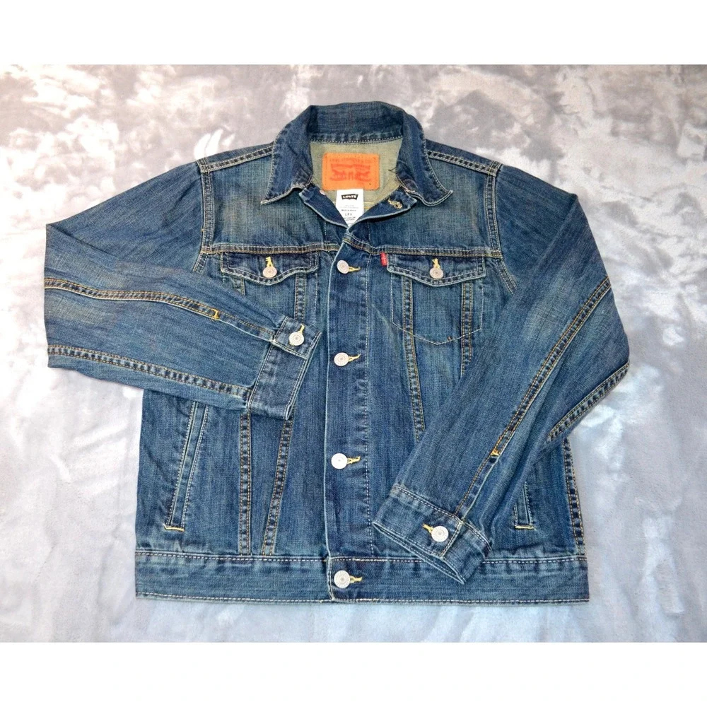 Levi's Blue Denim Trucker Jacket Girls‎ Size L (12-13 years)